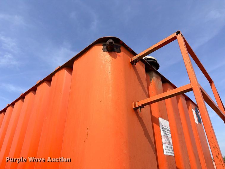 image for item ED5429 Dragon Products frac tank trailer