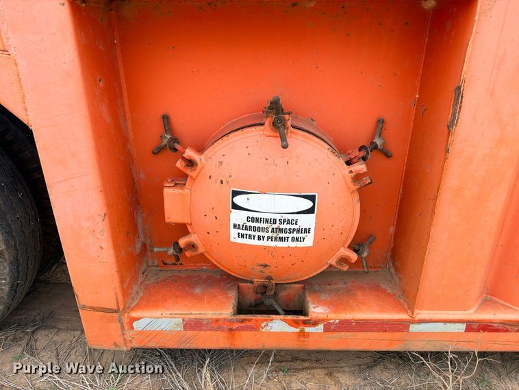 image for item ED5431 2007 Salty's Manufacturing frac tank trailer