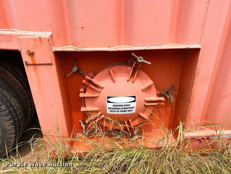 image for item ED5432 Dragon Products frac tank trailer