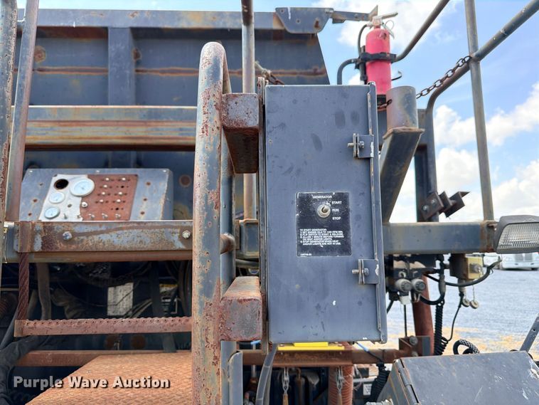 image for item ED5965 2003 Roadtec SP-1000B paver