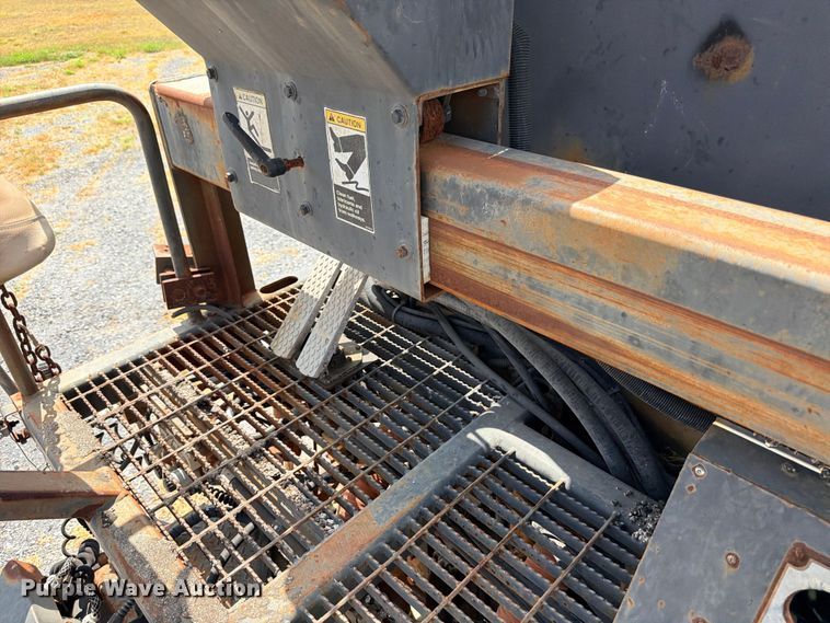 image for item ED5965 2003 Roadtec SP-1000B paver