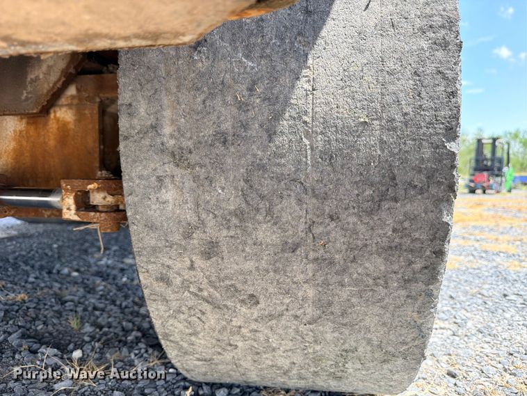 image for item ED5965 2003 Roadtec SP-1000B paver