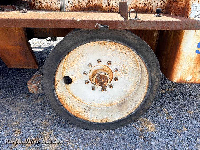 image for item ED5965 2003 Roadtec SP-1000B paver