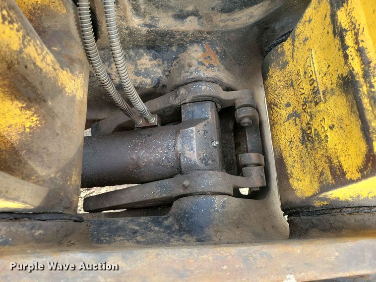 image for item EE1174 2012 Komatsu PC360LC-10 excavator