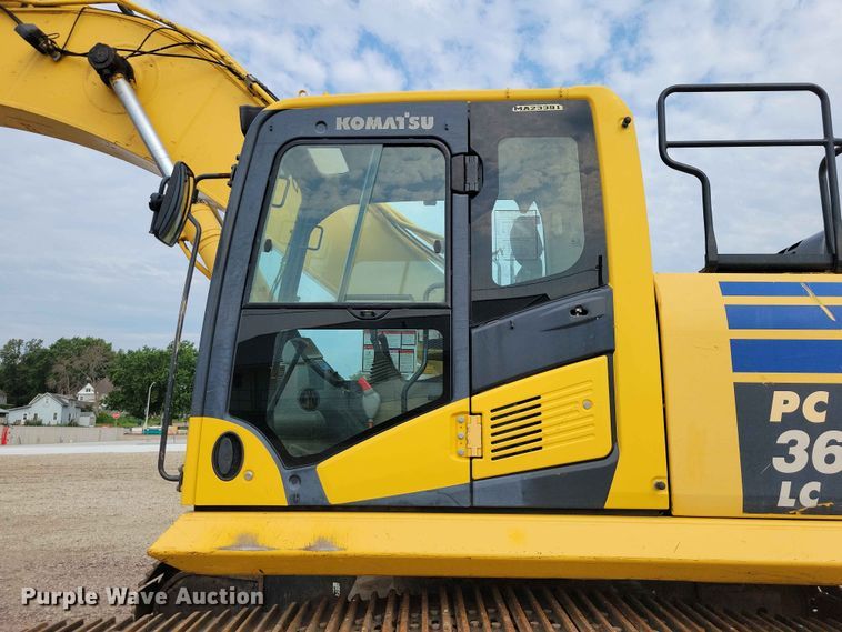 image for item EE1174 2012 Komatsu PC360LC-10 excavator