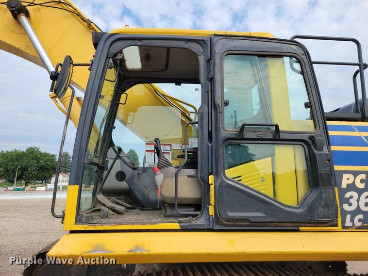 image for item EE1174 2012 Komatsu PC360LC-10 excavator
