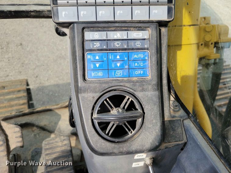 image for item EE1174 2012 Komatsu PC360LC-10 excavator