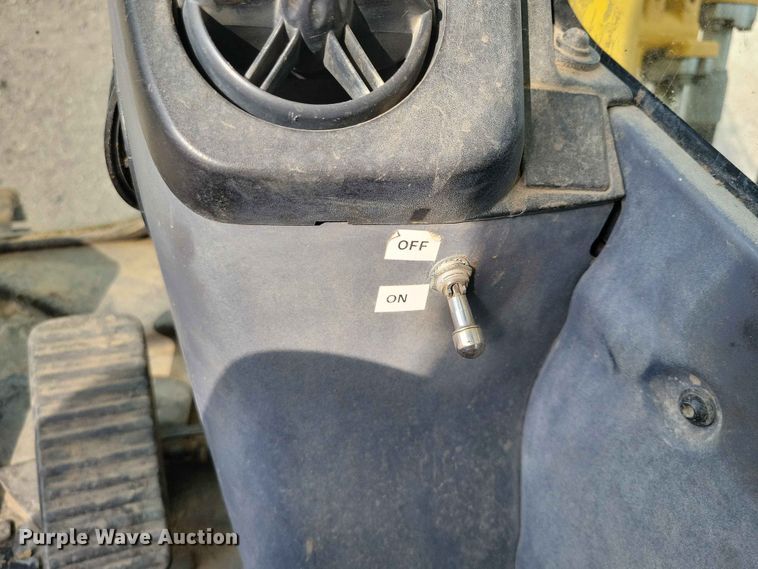 image for item EE1174 2012 Komatsu PC360LC-10 excavator