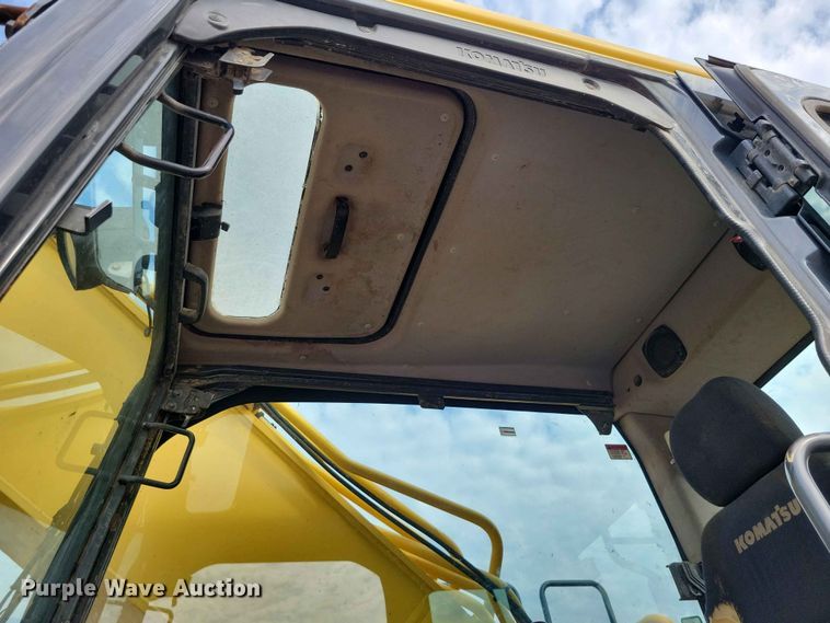 image for item EE1174 2012 Komatsu PC360LC-10 excavator