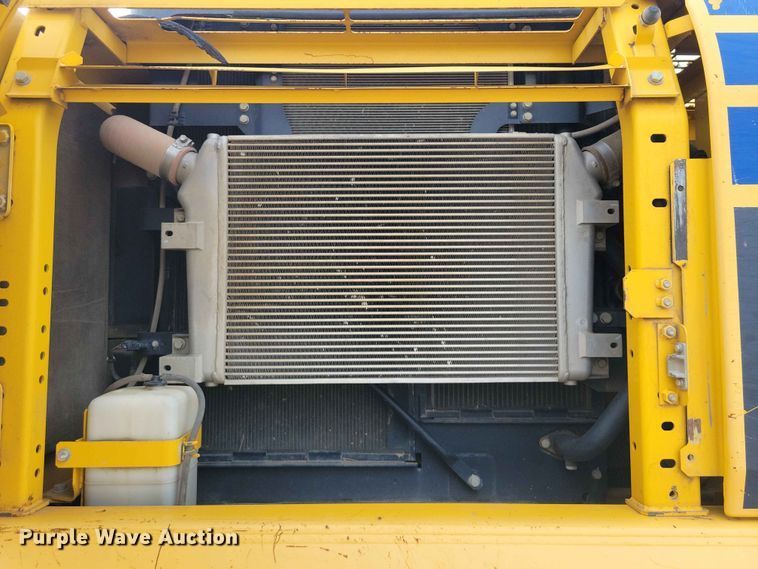 image for item EE1174 2012 Komatsu PC360LC-10 excavator