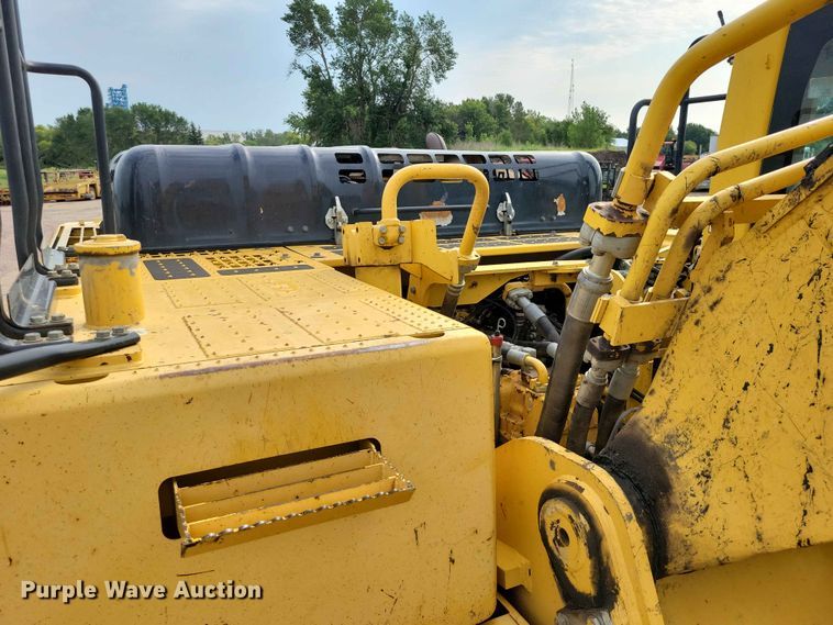 image for item EE1174 2012 Komatsu PC360LC-10 excavator