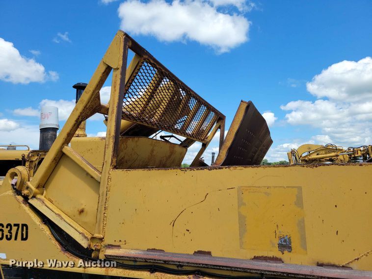 image for item EE1179 1980 Caterpillar 637D conventional scraper 