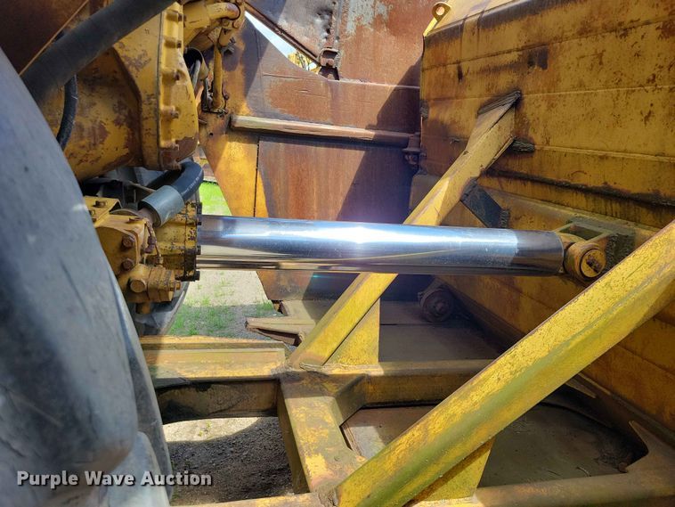 image for item EE1179 1980 Caterpillar 637D conventional scraper 