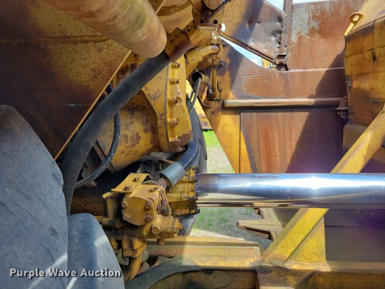 image for item EE1179 1980 Caterpillar 637D conventional scraper 