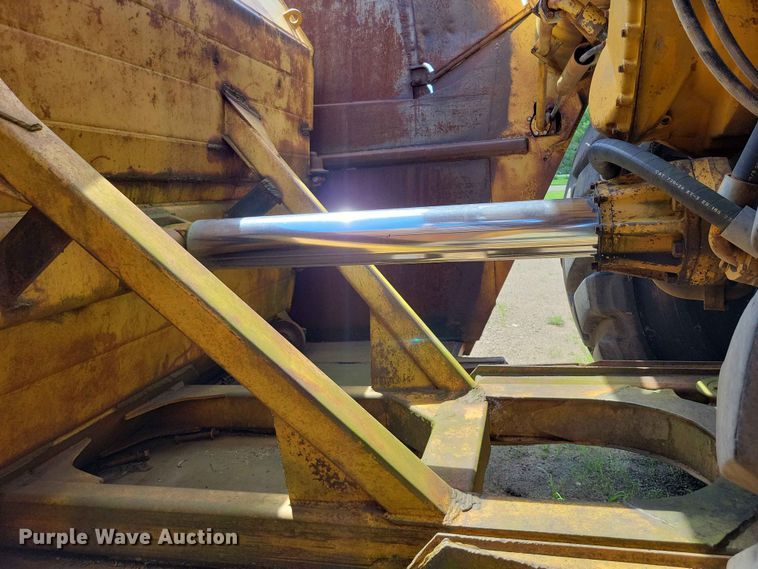 image for item EE1179 1980 Caterpillar 637D conventional scraper 