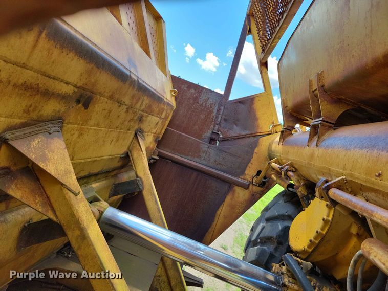 image for item EE1179 1980 Caterpillar 637D conventional scraper 