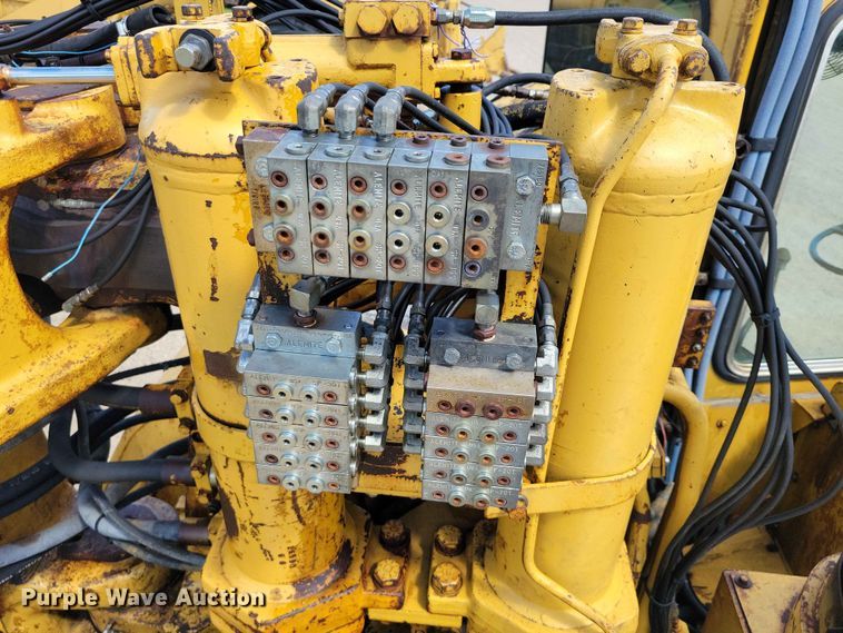 image for item EE1179 1980 Caterpillar 637D conventional scraper 