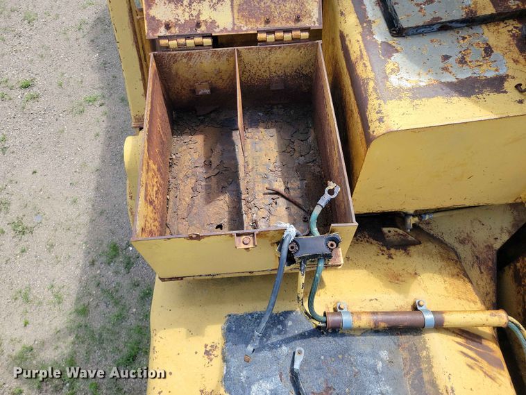 image for item EE1179 1980 Caterpillar 637D conventional scraper 