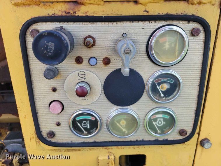 image for item EE1179 1980 Caterpillar 637D conventional scraper 