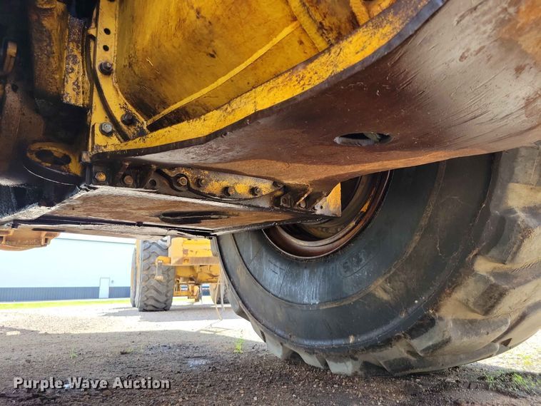 image for item EE1179 1980 Caterpillar 637D conventional scraper 