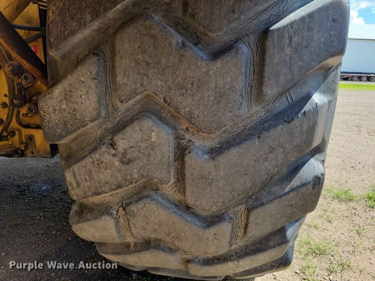 image for item EE1179 1980 Caterpillar 637D conventional scraper 