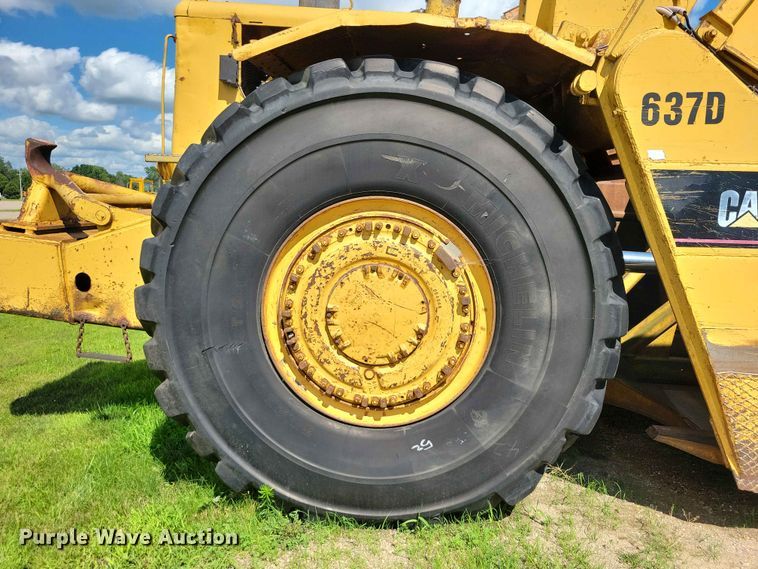 image for item EE1179 1980 Caterpillar 637D conventional scraper 