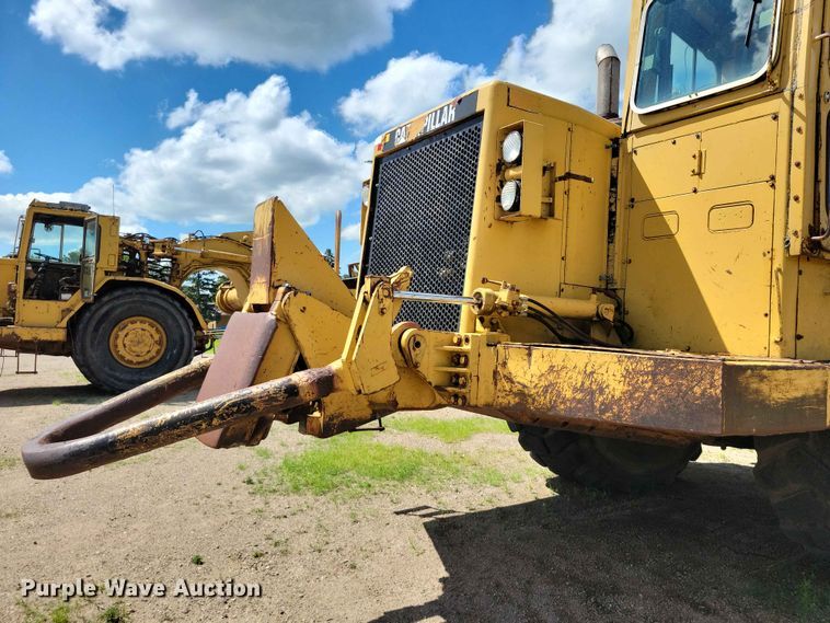 image for item EE1180 1983 Caterpillar 637D conventional scraper 