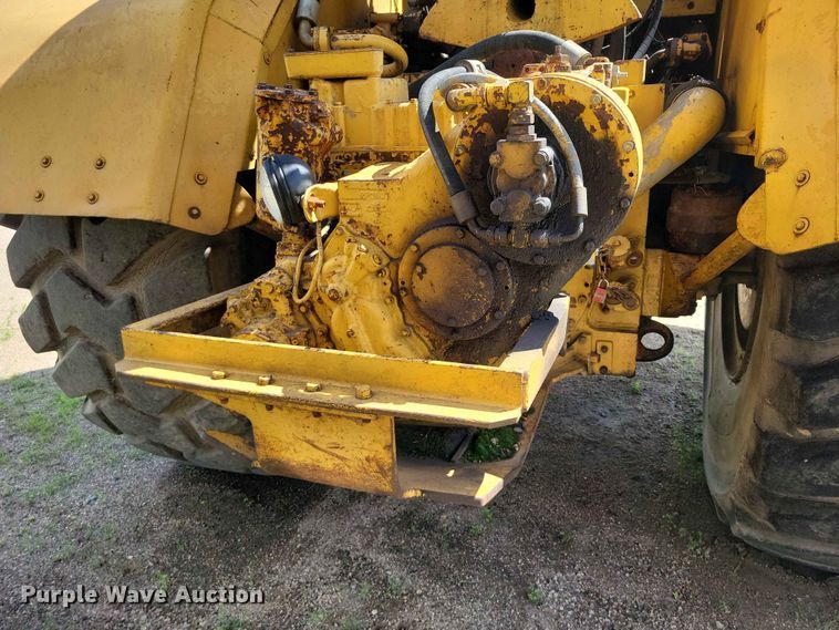 image for item EE1180 1983 Caterpillar 637D conventional scraper 