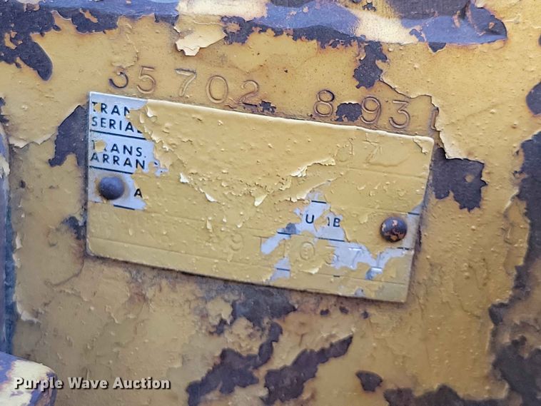 image for item EE1180 1983 Caterpillar 637D conventional scraper 