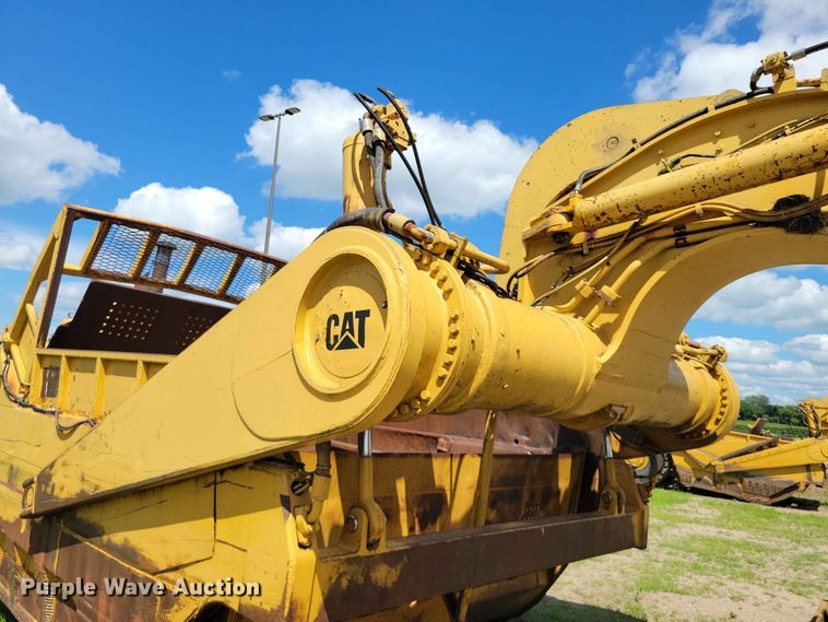image for item EE1180 1983 Caterpillar 637D conventional scraper 