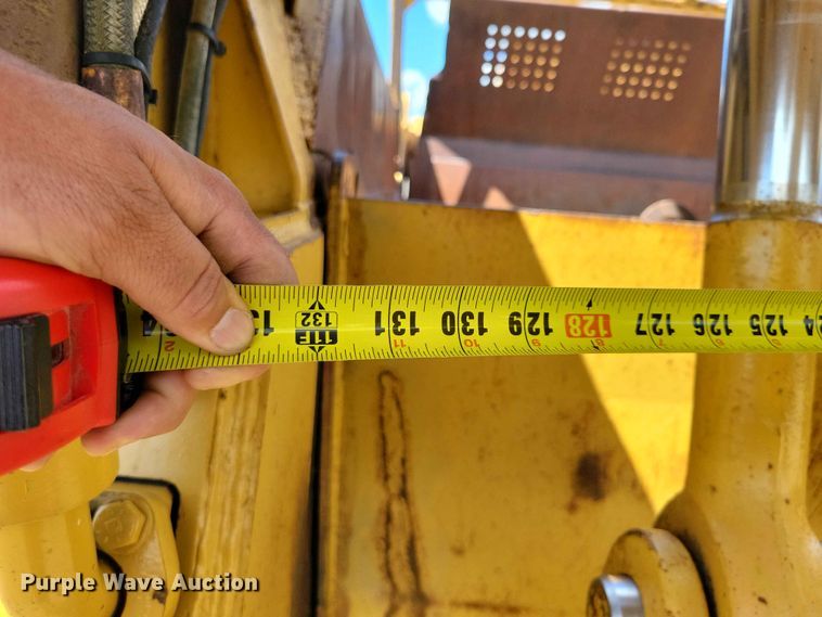 image for item EE1180 1983 Caterpillar 637D conventional scraper 