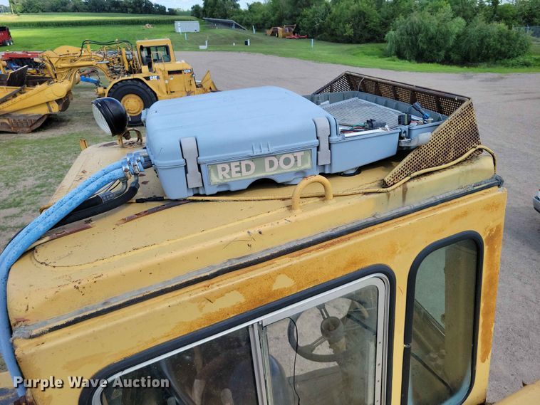 image for item EE1180 1983 Caterpillar 637D conventional scraper 