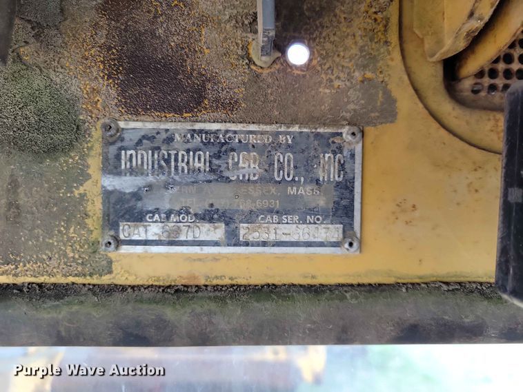 image for item EE1180 1983 Caterpillar 637D conventional scraper 
