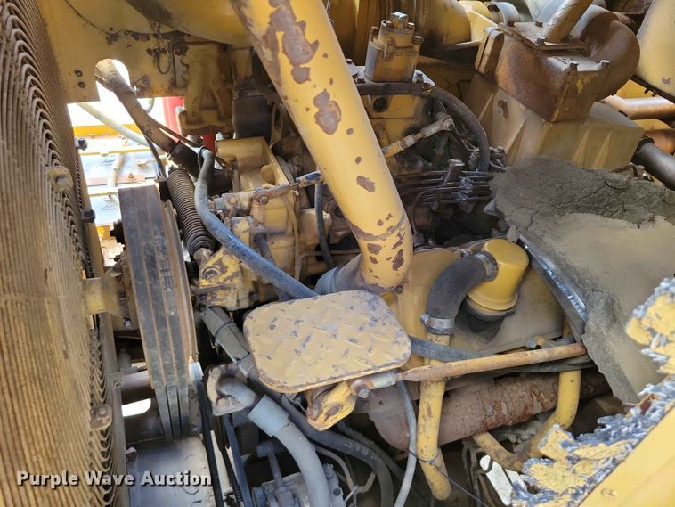 image for item EE1180 1983 Caterpillar 637D conventional scraper 