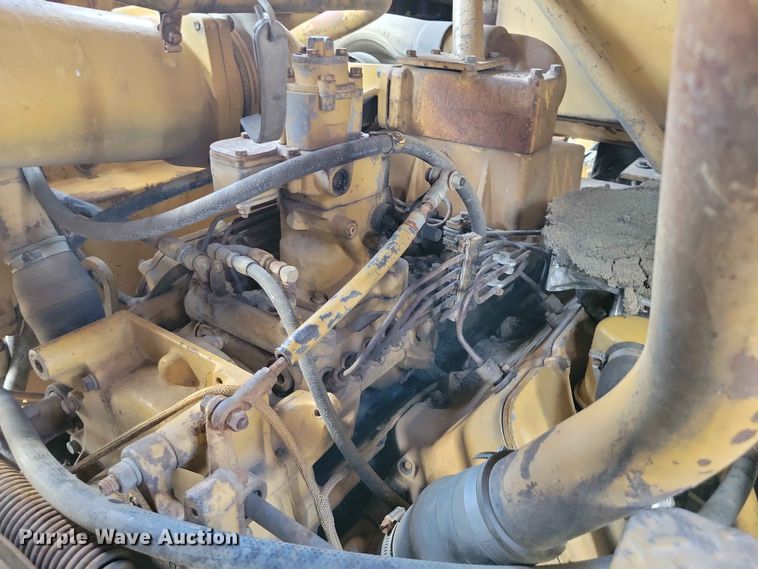 image for item EE1180 1983 Caterpillar 637D conventional scraper 