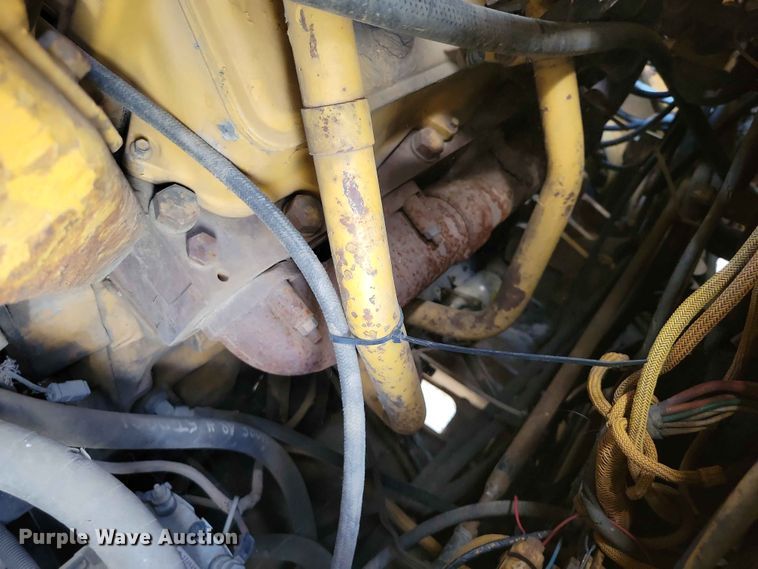 image for item EE1180 1983 Caterpillar 637D conventional scraper 