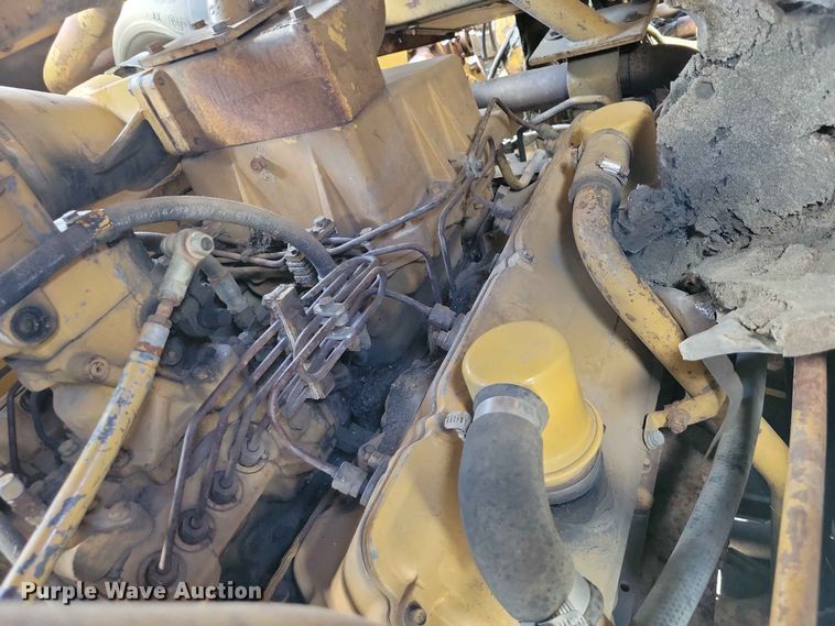 image for item EE1180 1983 Caterpillar 637D conventional scraper 