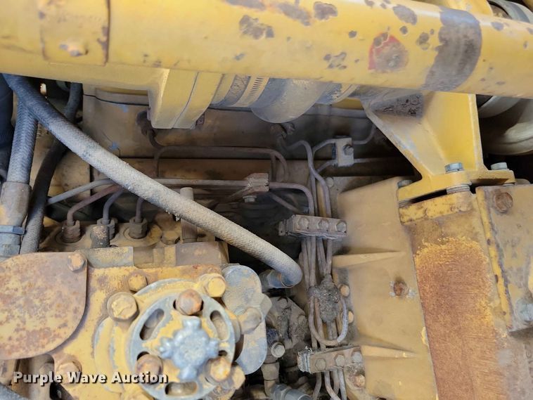 image for item EE1180 1983 Caterpillar 637D conventional scraper 