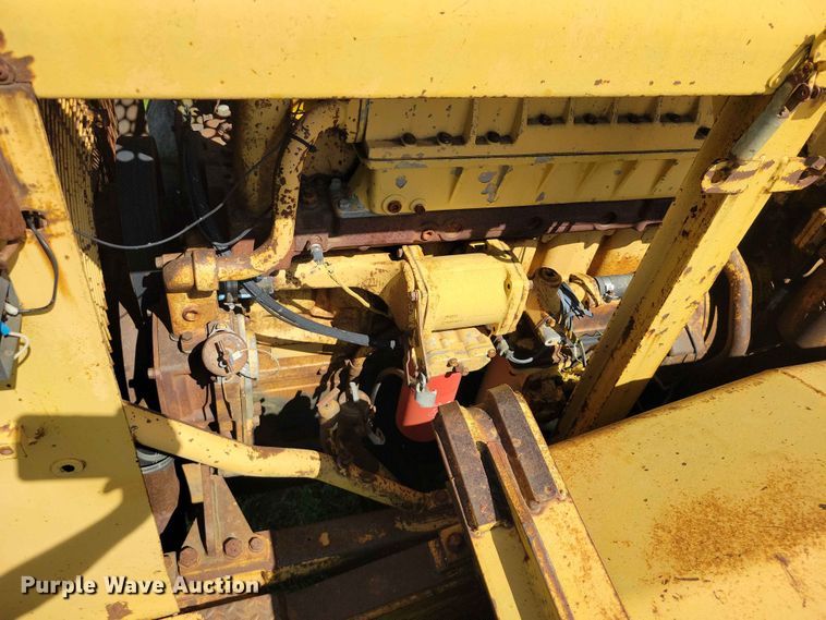 image for item EE1180 1983 Caterpillar 637D conventional scraper 