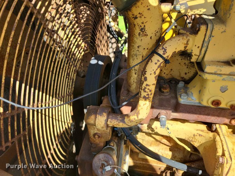 image for item EE1180 1983 Caterpillar 637D conventional scraper 
