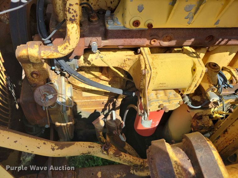 image for item EE1180 1983 Caterpillar 637D conventional scraper 