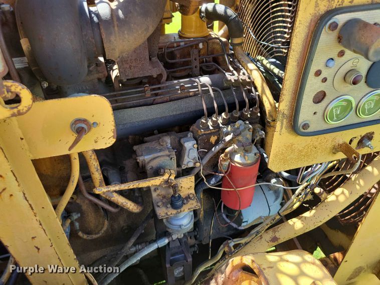 image for item EE1180 1983 Caterpillar 637D conventional scraper 