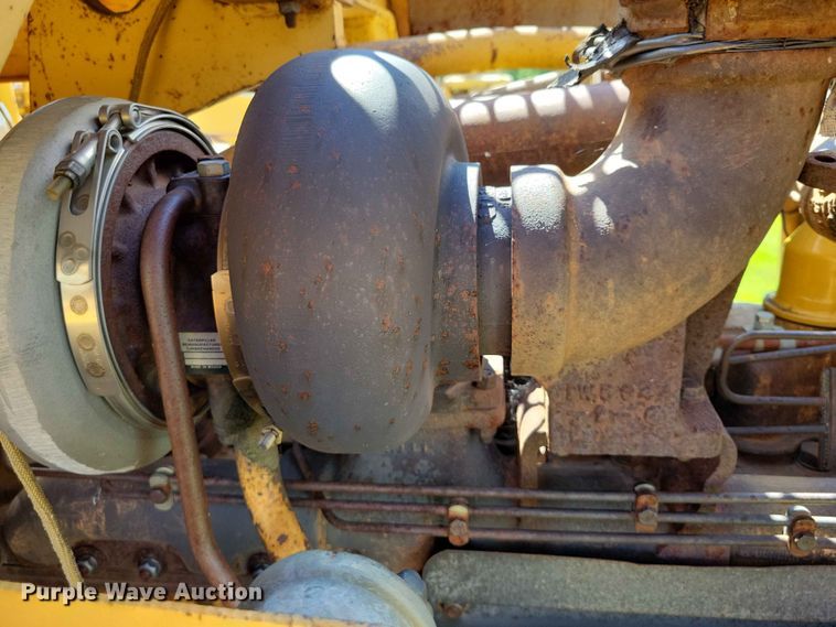 image for item EE1180 1983 Caterpillar 637D conventional scraper 