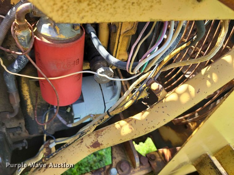 image for item EE1180 1983 Caterpillar 637D conventional scraper 