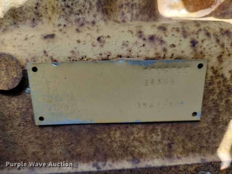 image for item EE1180 1983 Caterpillar 637D conventional scraper 