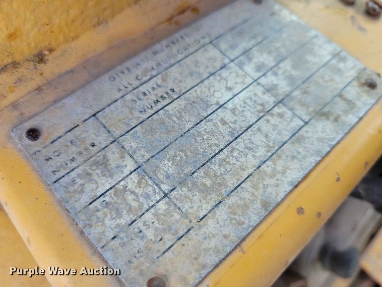 image for item EE1180 1983 Caterpillar 637D conventional scraper 
