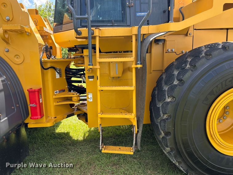 image for item EF1262 2020 John Deere 744L wheel loader