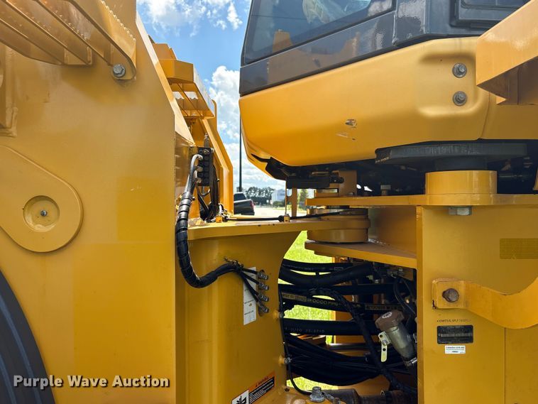 image for item EF1262 2020 John Deere 744L wheel loader