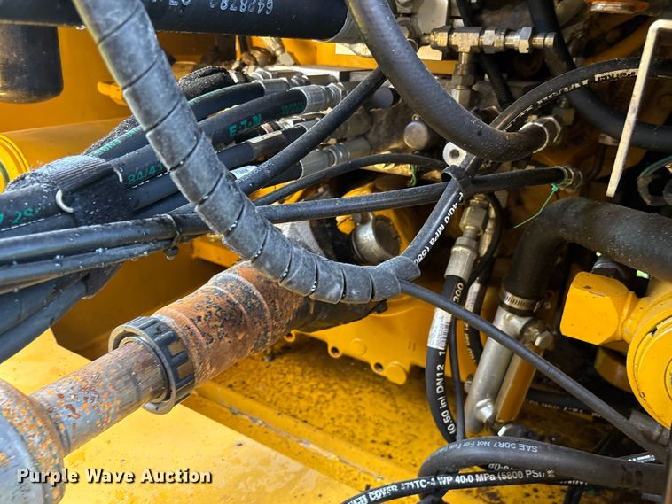 image for item EF1262 2020 John Deere 744L wheel loader