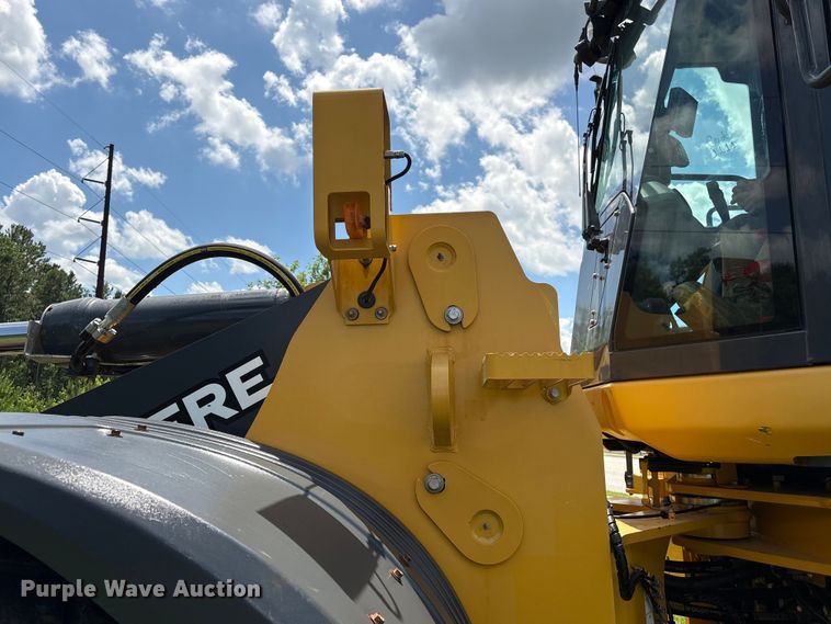 image for item EF1262 2020 John Deere 744L wheel loader
